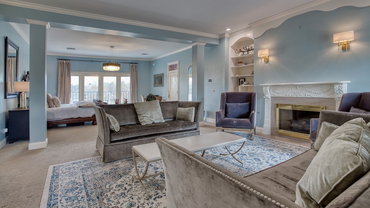 Photo of Livingroom in Broken Arrow
