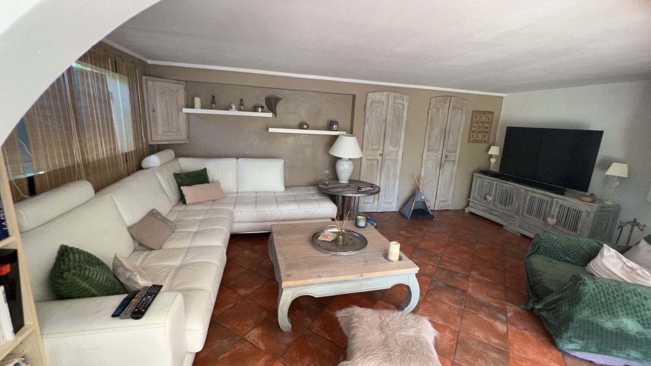 Photo of Livingroom in Saint-Paul-en-Foret
