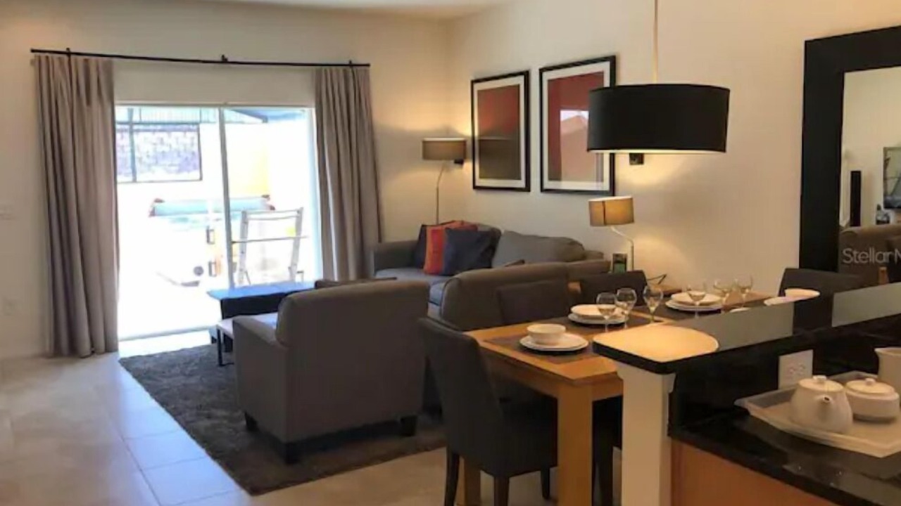 Photo of Livingroom in Sunset Lakes