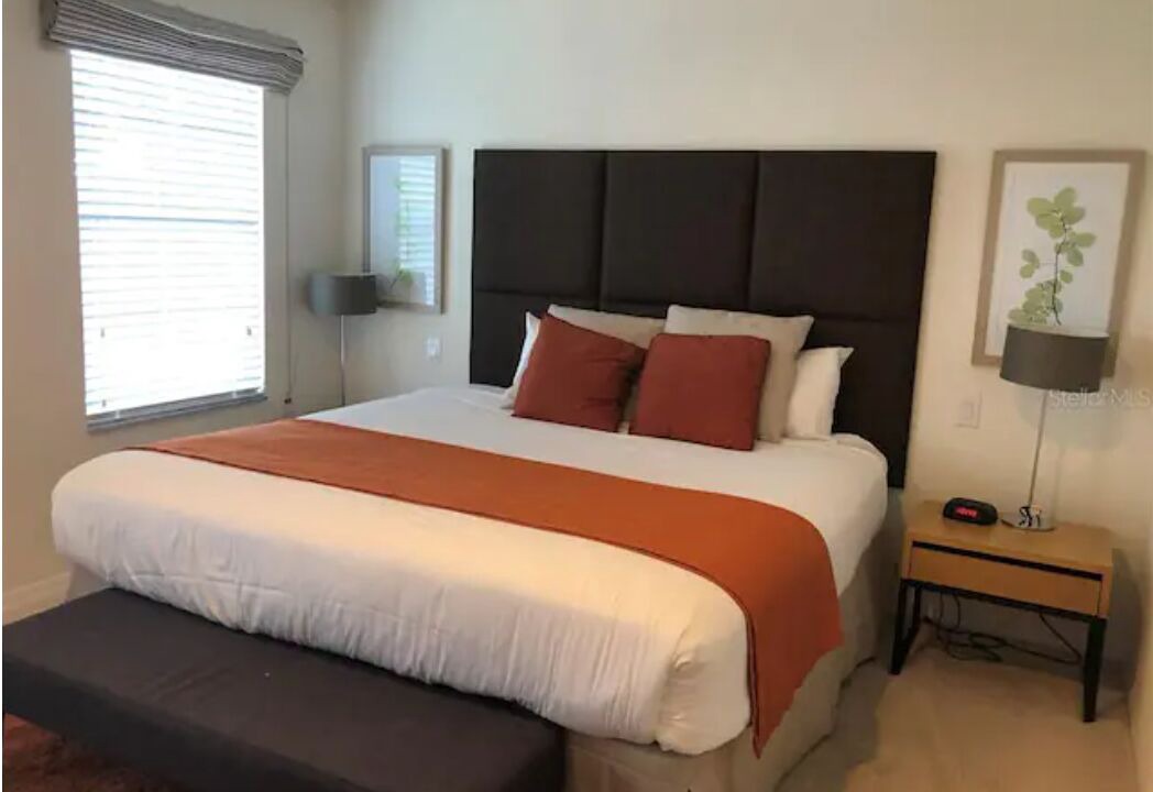Photo of Bedroom in Sunset Lakes