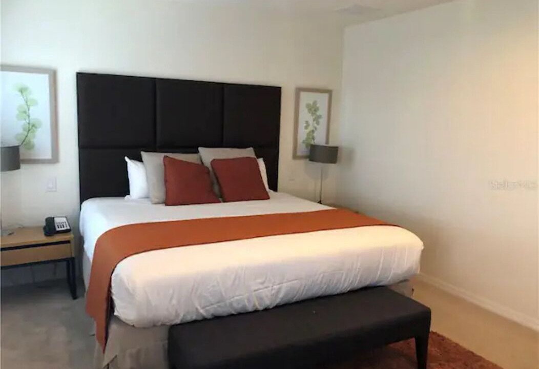 Photo of Bedroom in Sunset Lakes