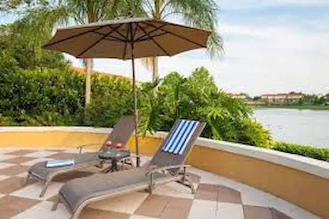 Photo of Patio Balcony in Sunset Lakes