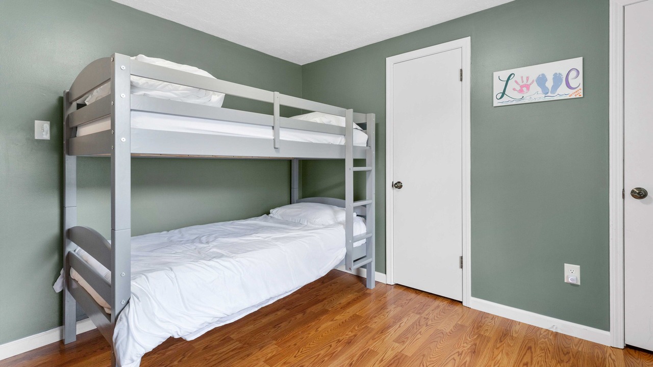 Photo of Bedroom in New River