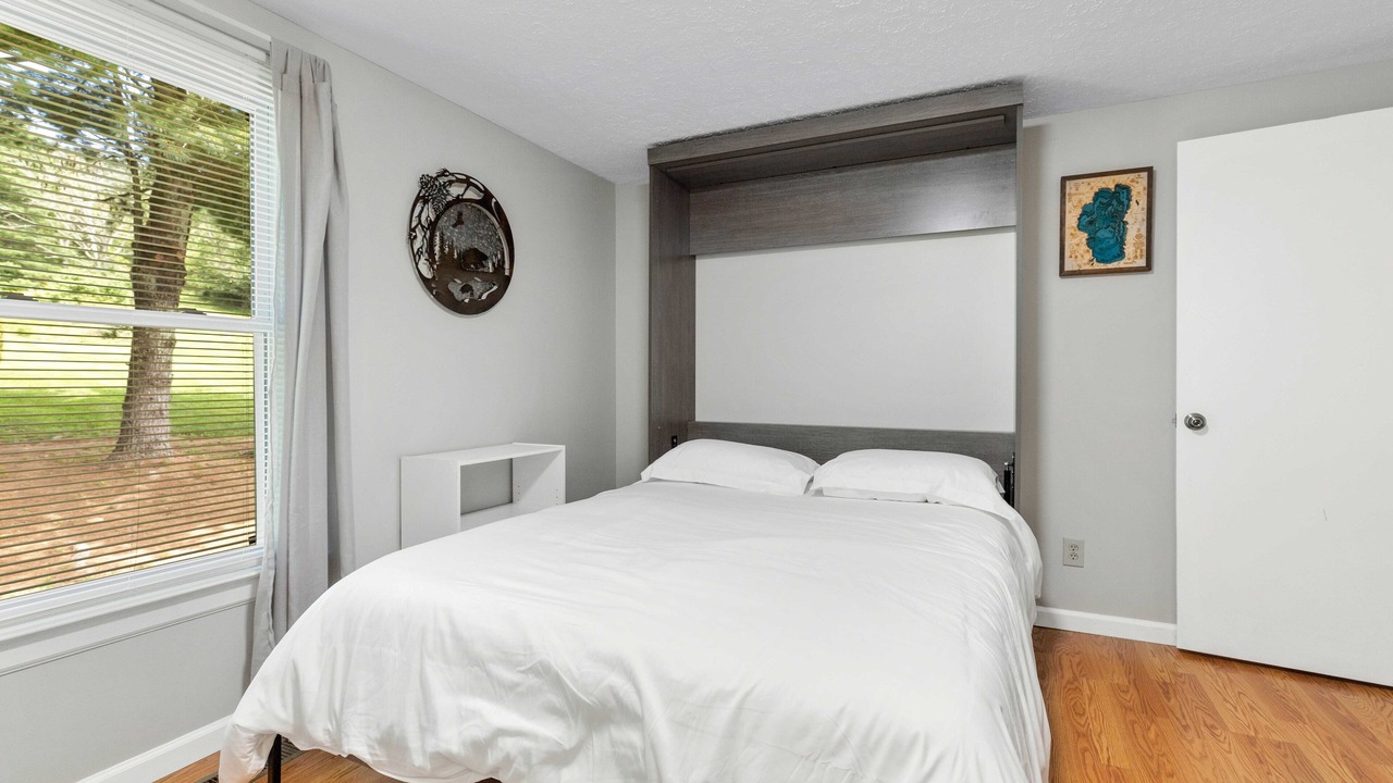 Photo of Bedroom in New River