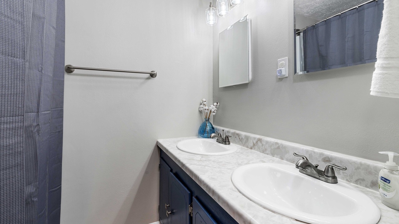 Photo of Bathroom in New River