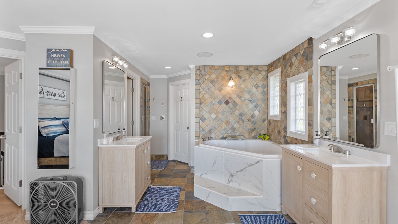 Photo of Bathroom in Lake Stevens