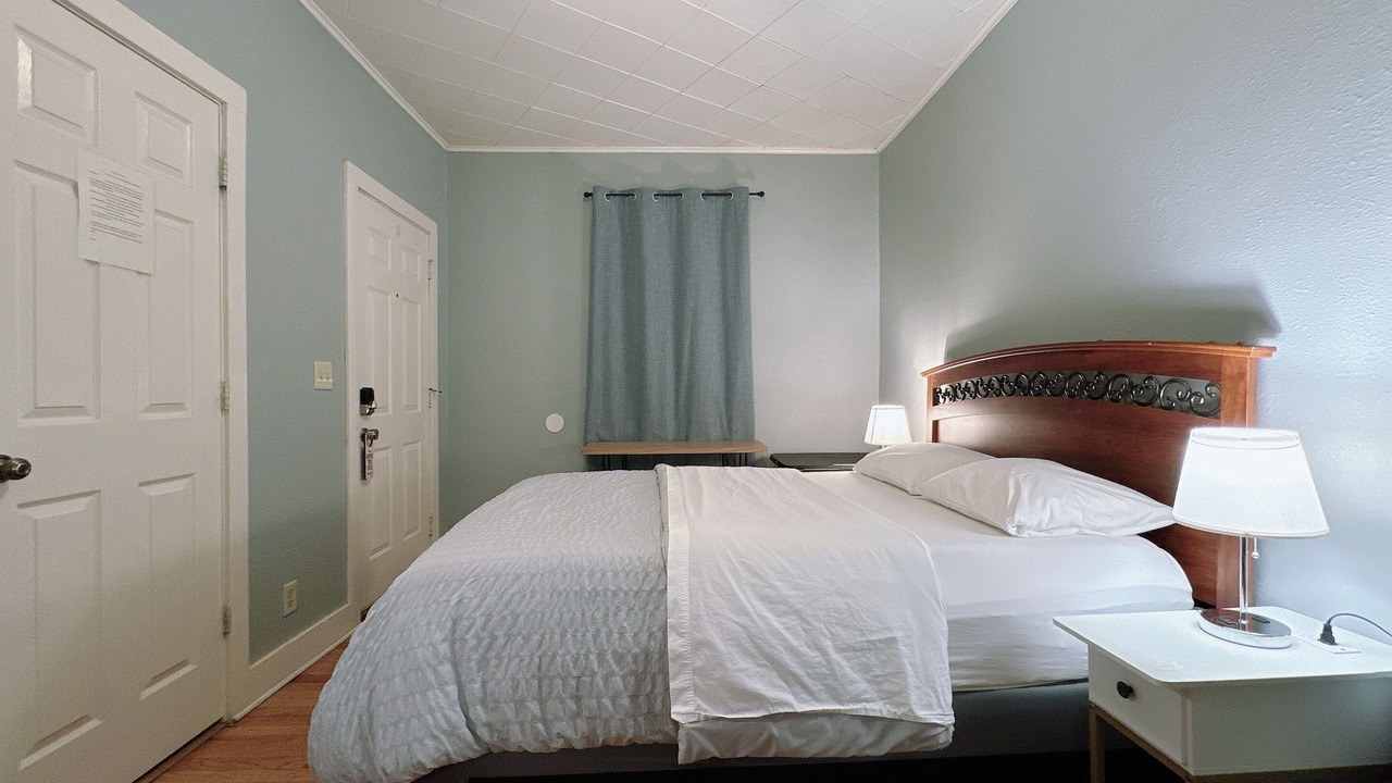 Photo of Bedroom in Dubuque