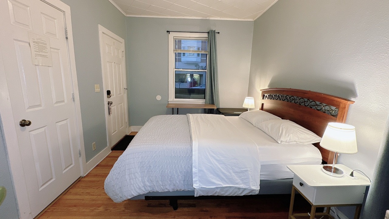 Photo of Bedroom in Dubuque