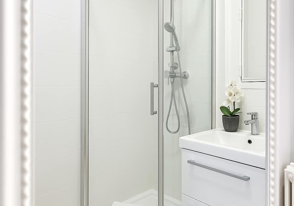 Photo of Bathroom in Notre-Dame-des-Champs