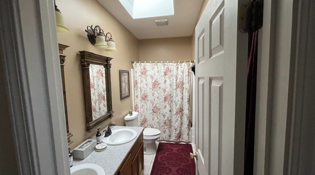 Photo of Bathroom in Liberty