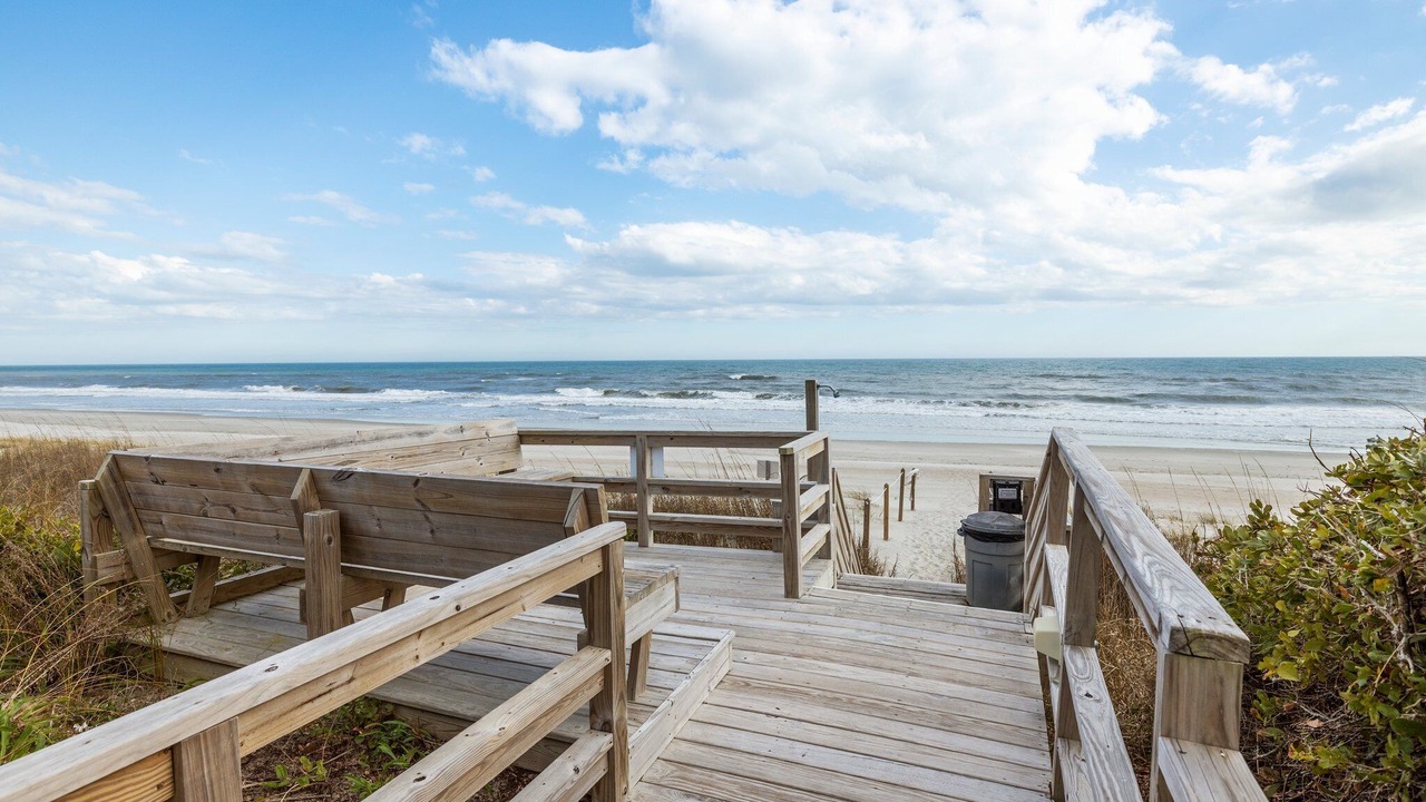 Photo of Others in Pine Knoll Shores