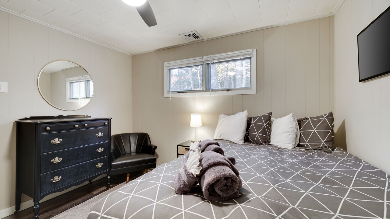Photo of Bedroom in Lake Harmony Estates