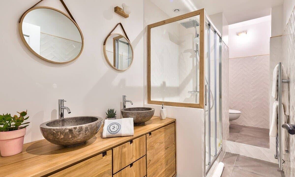 Photo of Bathroom in Quartier de la Porte-Saint-Denis