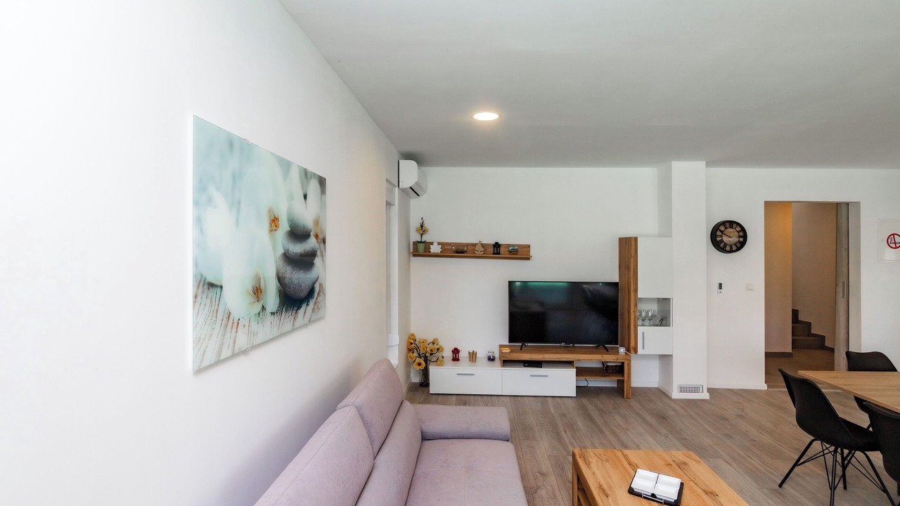 Photo of Livingroom in Suhovare