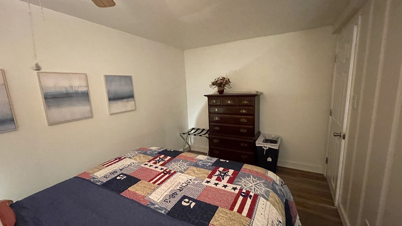 Photo of Bedroom in Camdenton