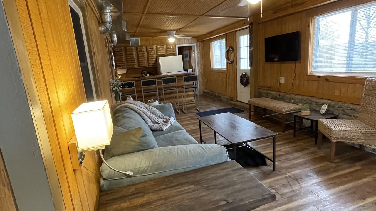 Photo of Livingroom in Camdenton