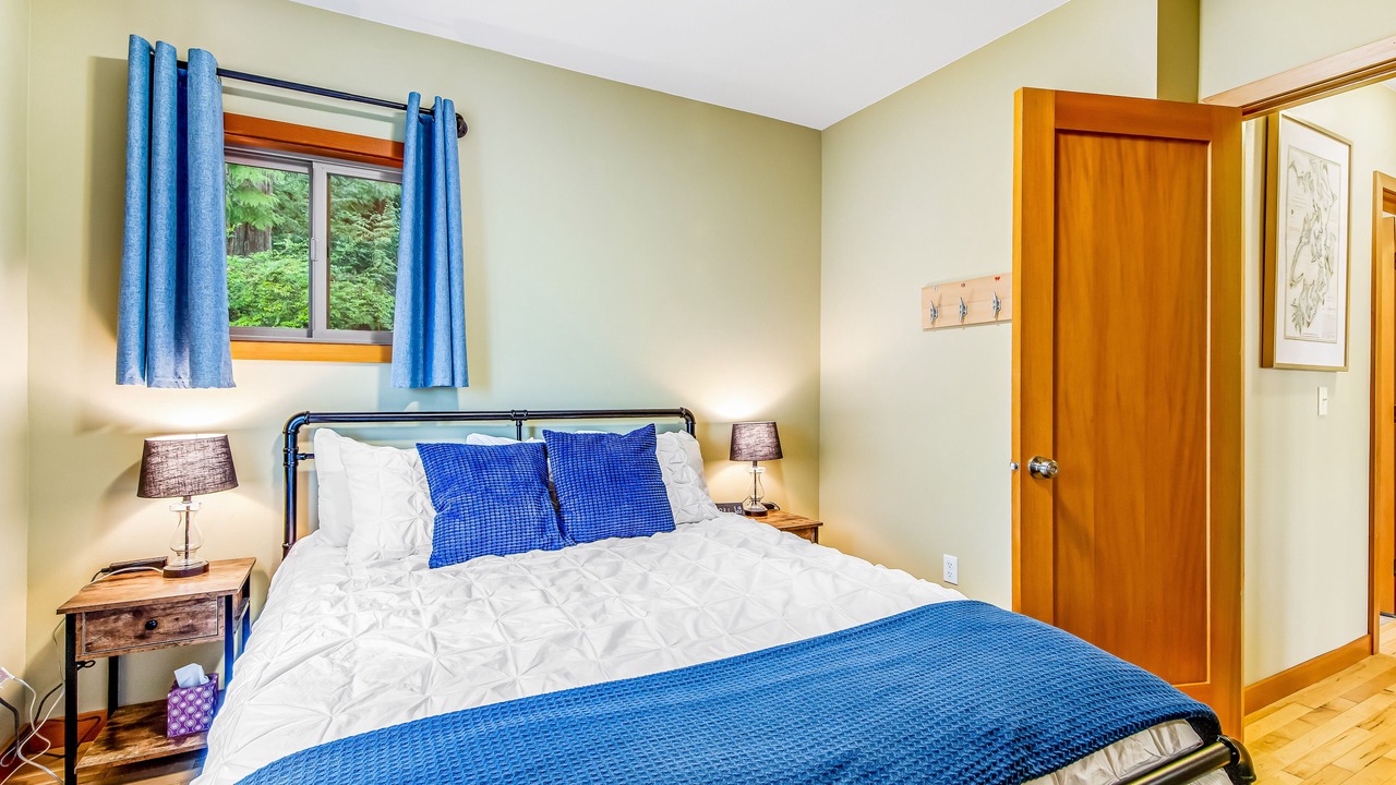 Photo of Bedroom in Matlock