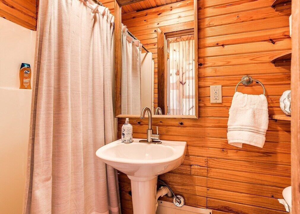 Photo of Bedroom in Eufaula