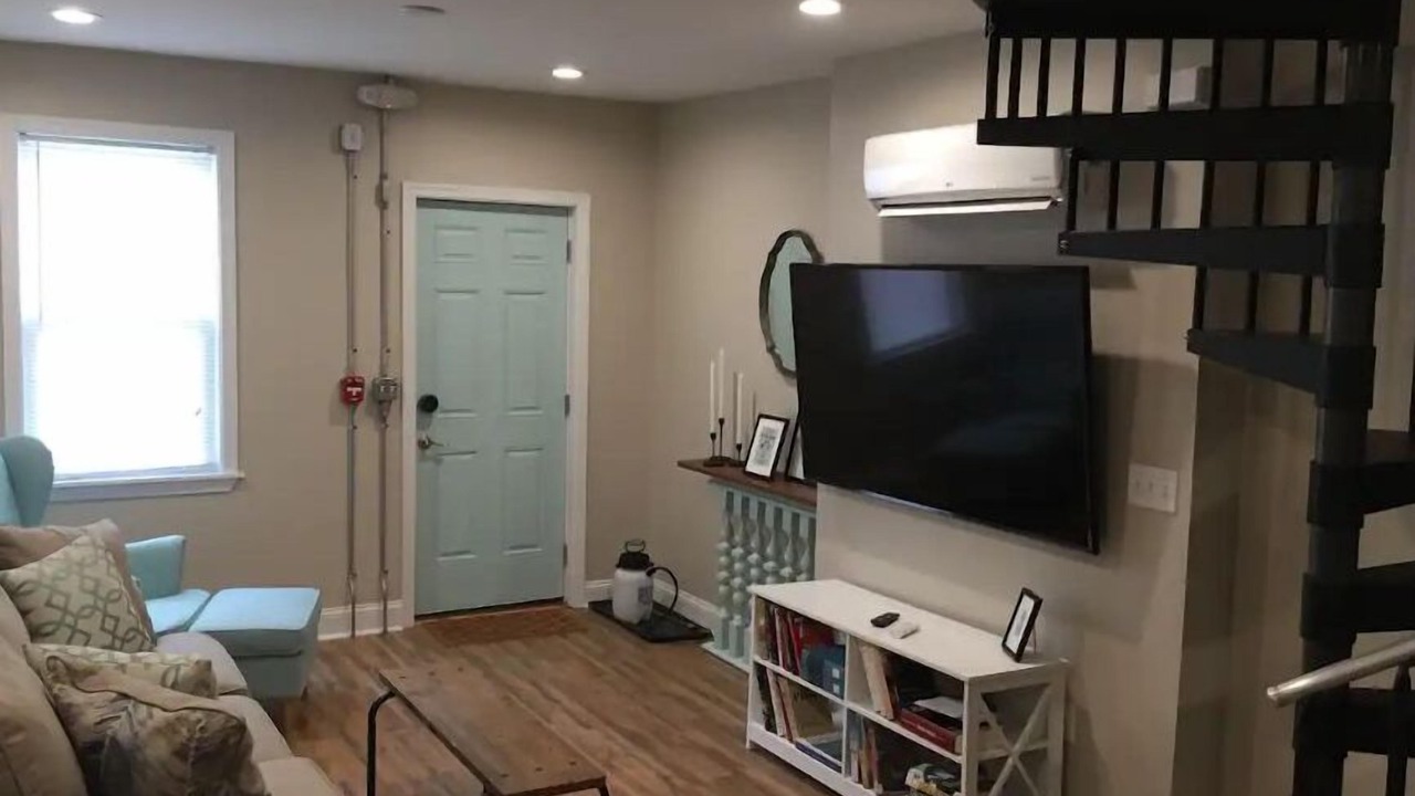 Photo of Livingroom in Lancaster