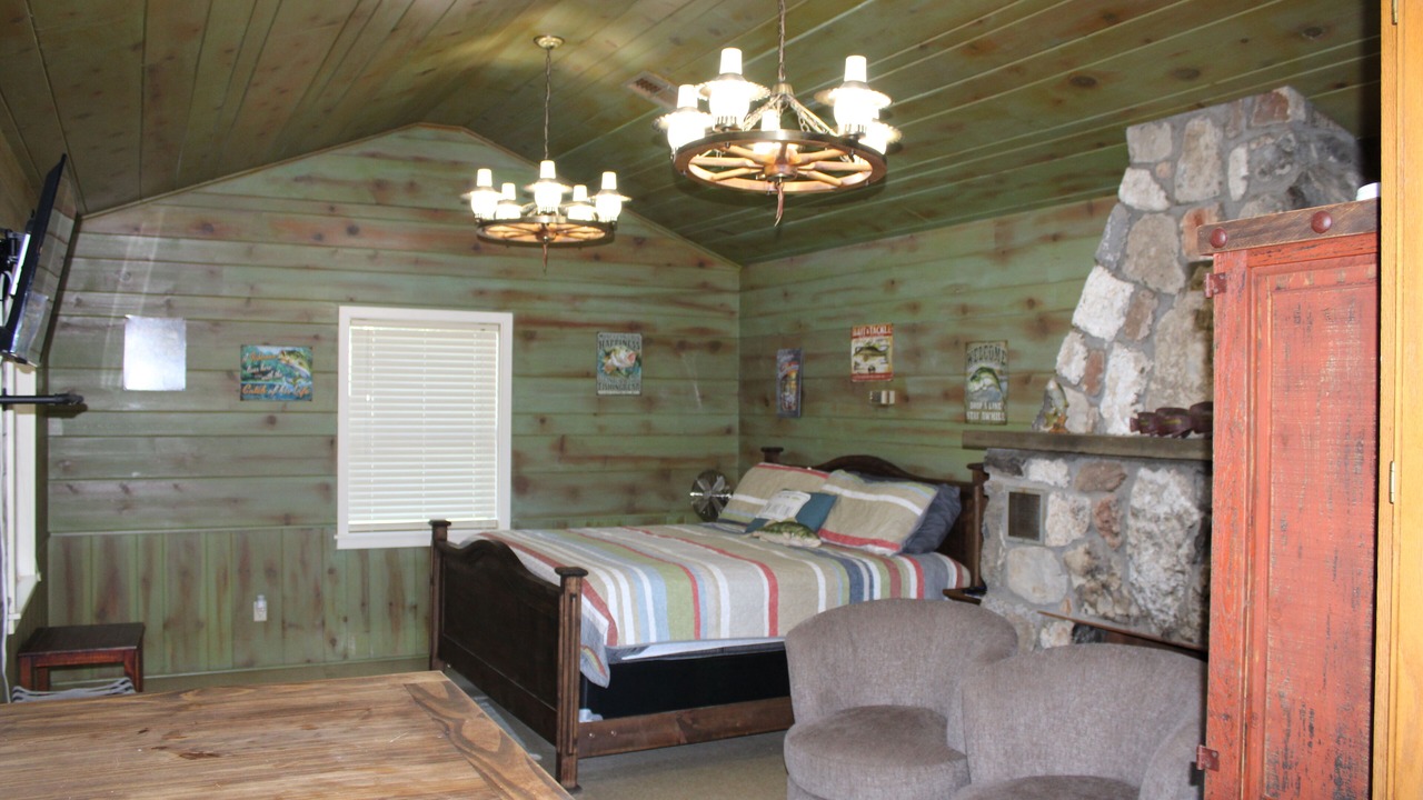 Photo of Bedroom in Dennis