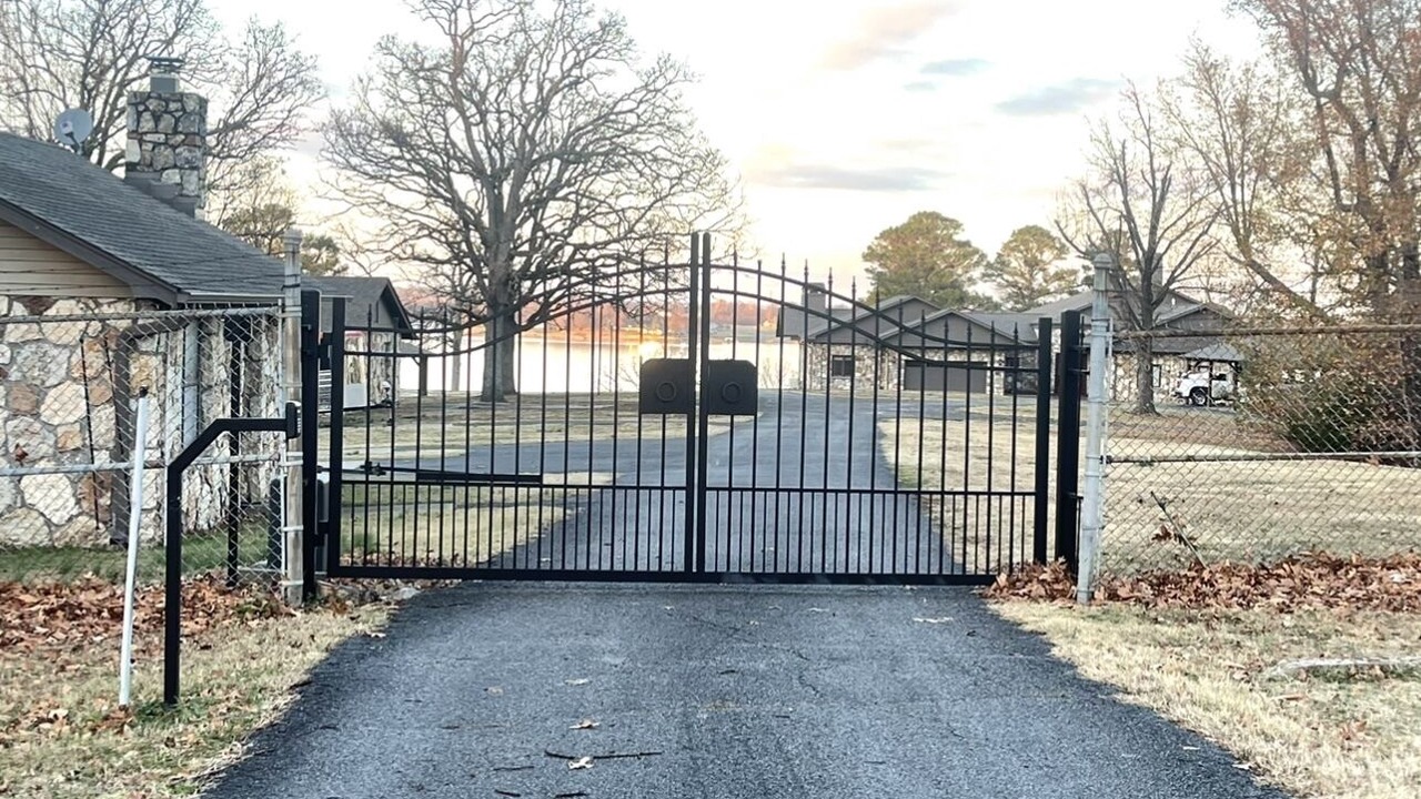 Photo of Others in Dennis