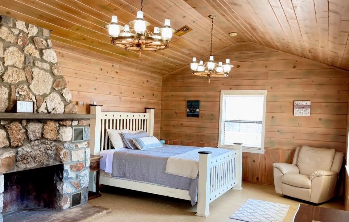 Photo of Bedroom in Dennis