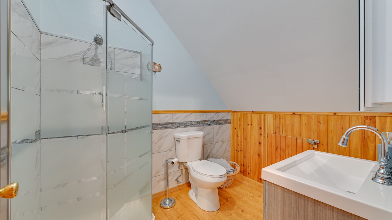 Photo of Bathroom in Oak Hill