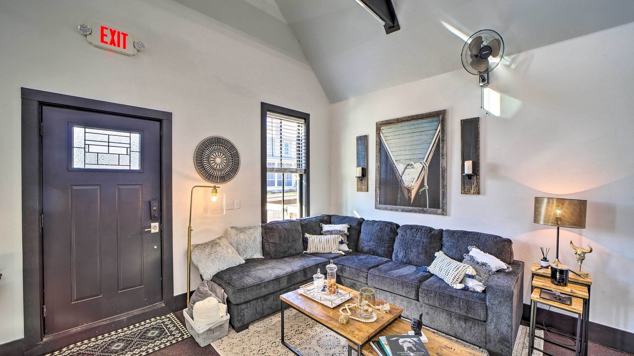 Photo of Livingroom in Eufaula