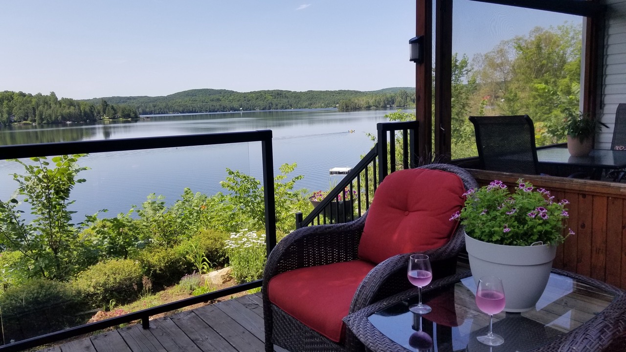 Photo of Patio Balcony in La Peche