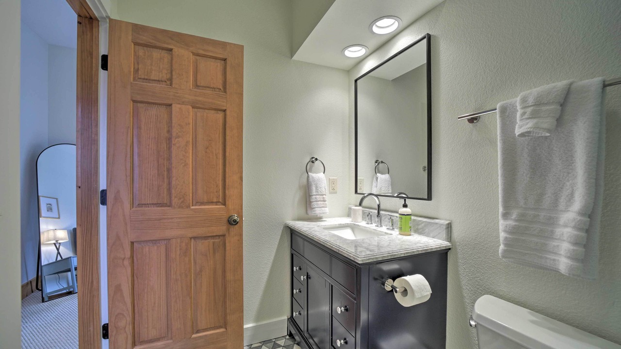 Photo of Bathroom in Sapphire