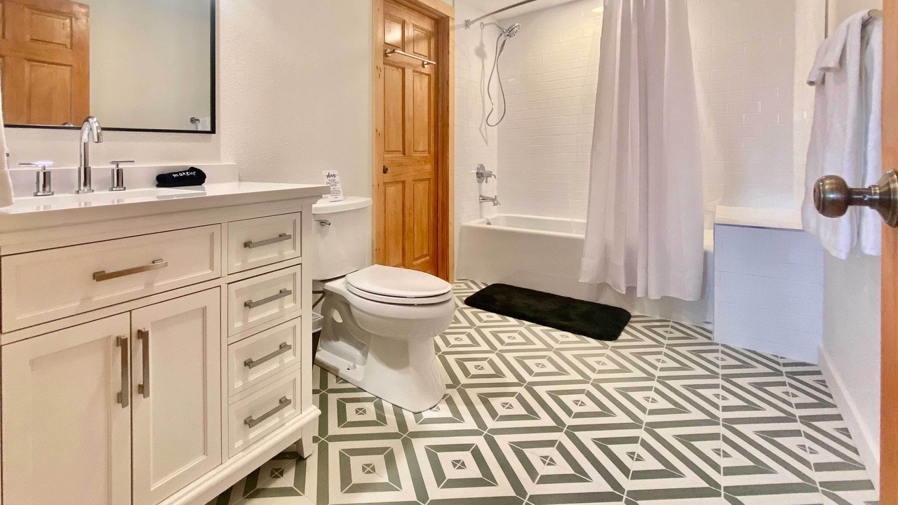 Photo of Bathroom in Sapphire