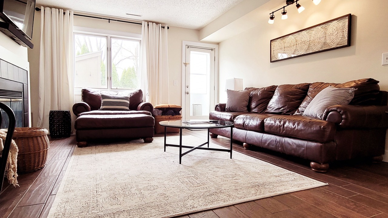 Photo of Livingroom in Saratoga Springs