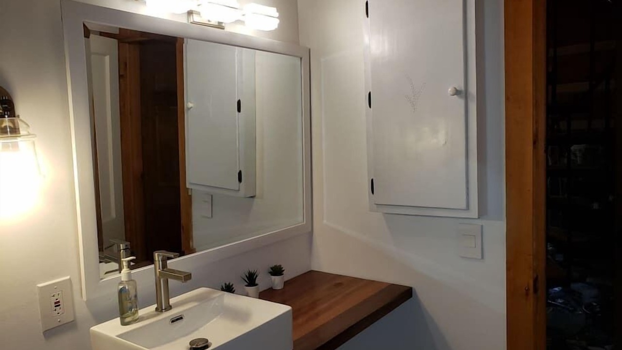 Photo of Others in Tate