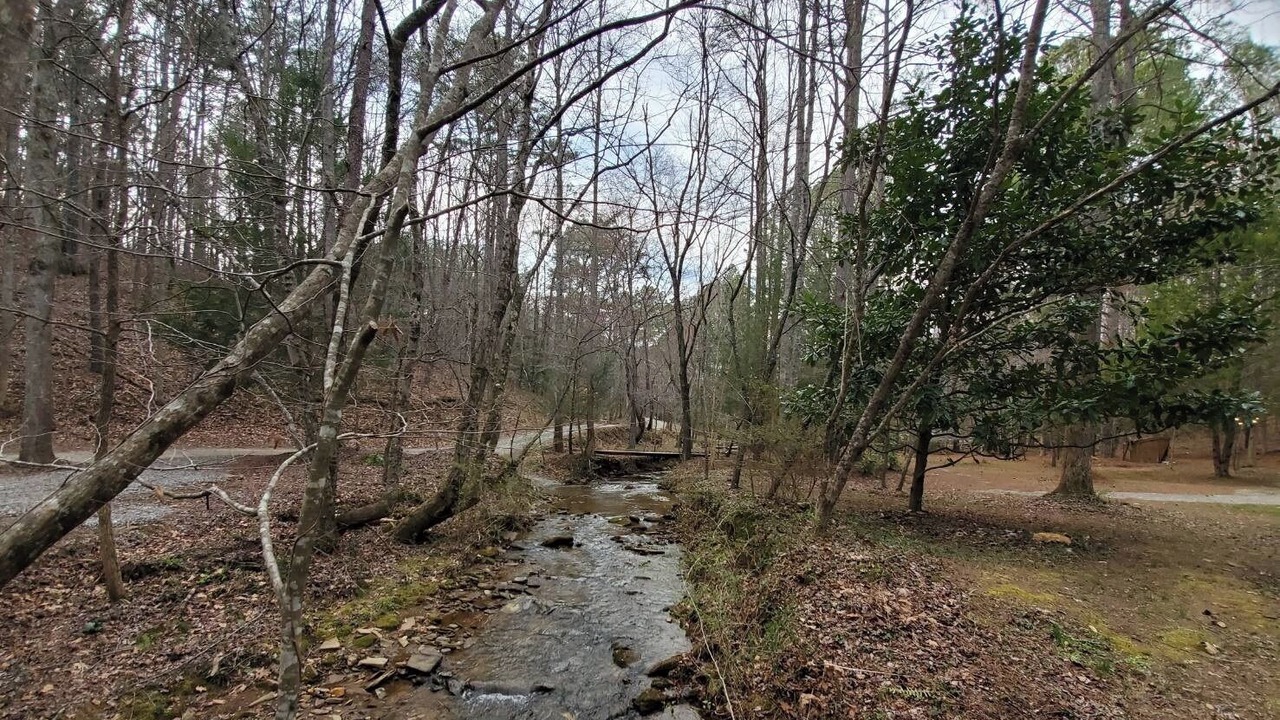 Photo of Others in Tate