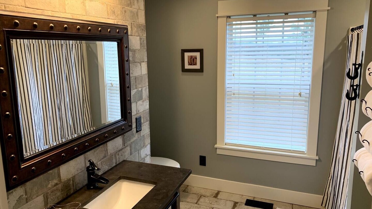 Photo of Bathroom in Corryton
