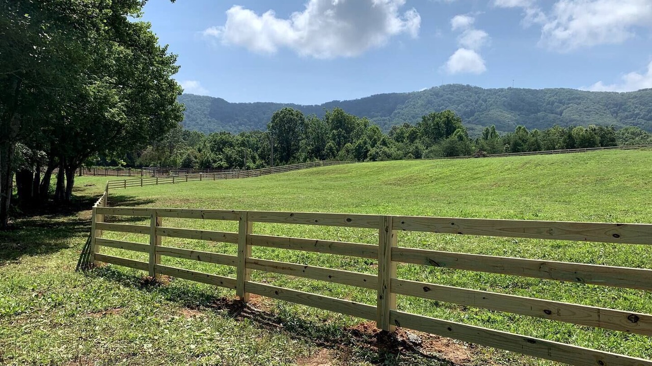 Photo of Outdoor in Corryton