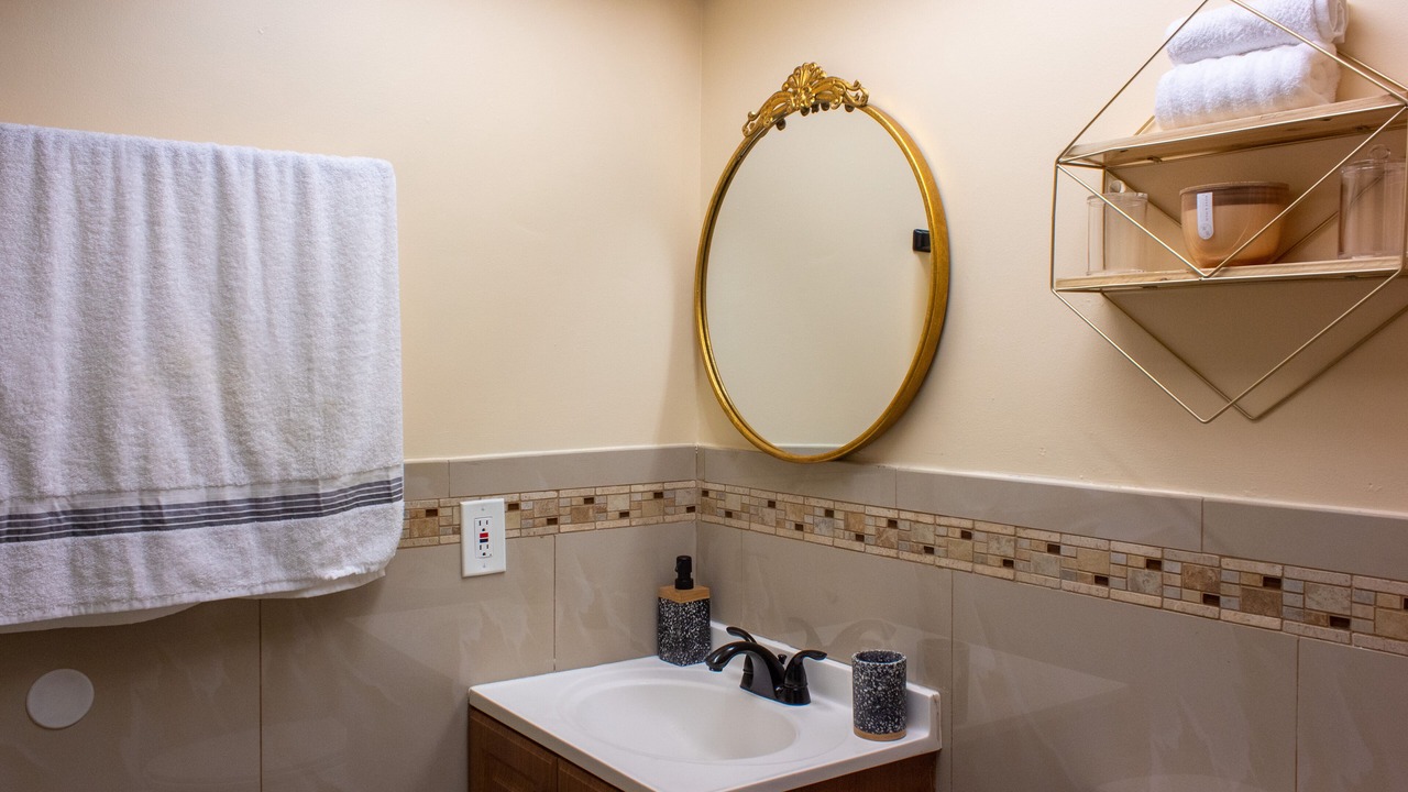 Photo of Bathroom in Golden Gate