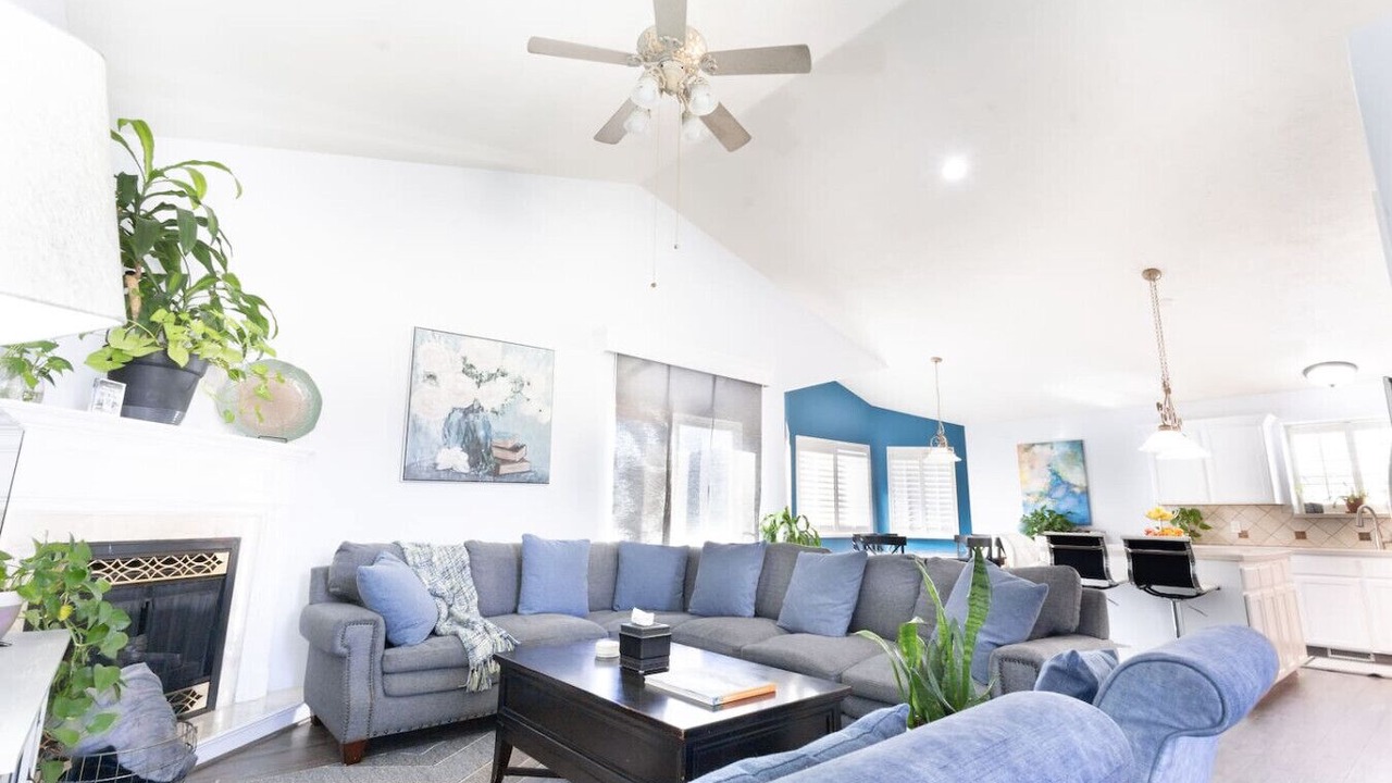 Photo of Livingroom in Farmington