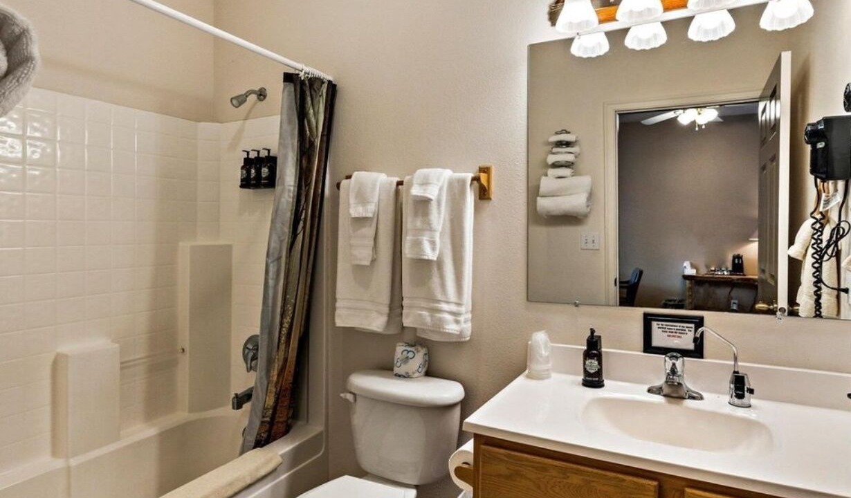 Photo of Bathroom in Lowman