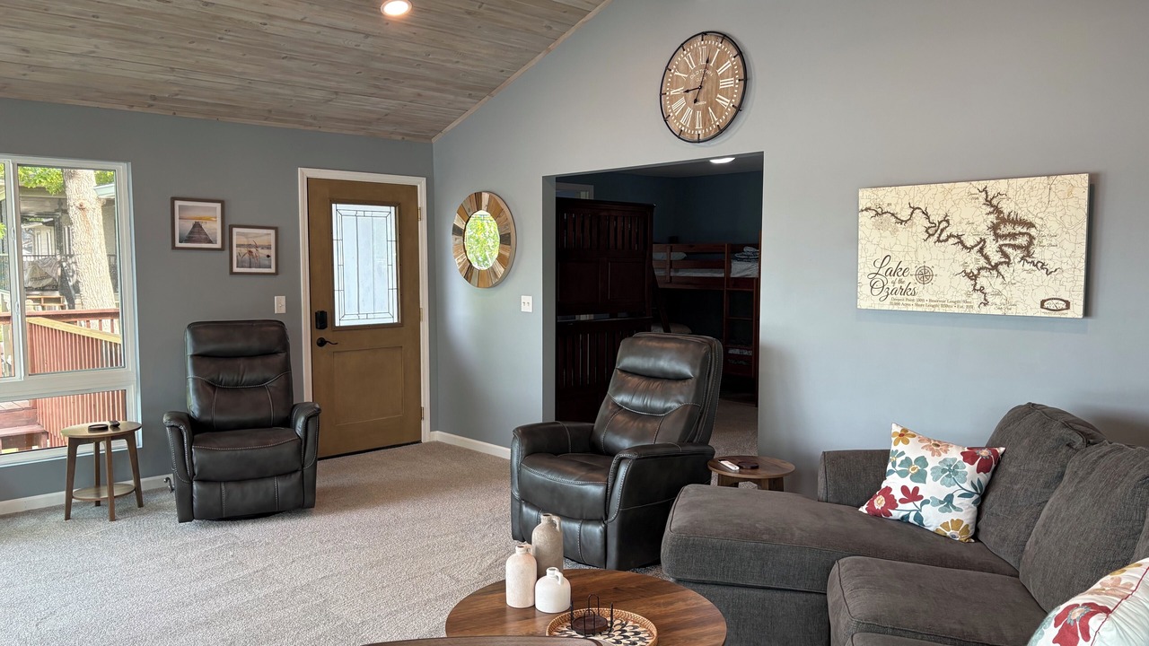 Photo of Bedroom in Camdenton