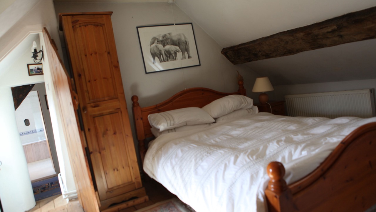 Photo of Bedroom in Llanvair Kilgeddin