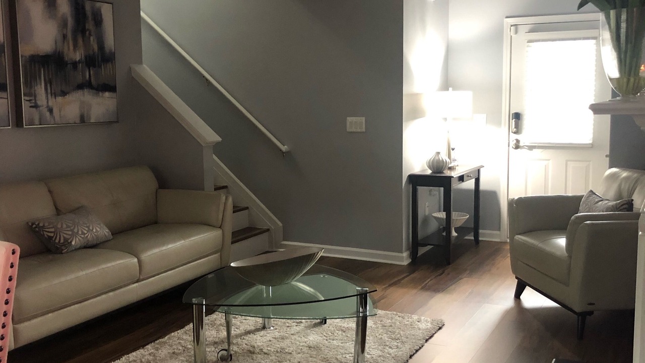 Photo of Livingroom in Kennesaw