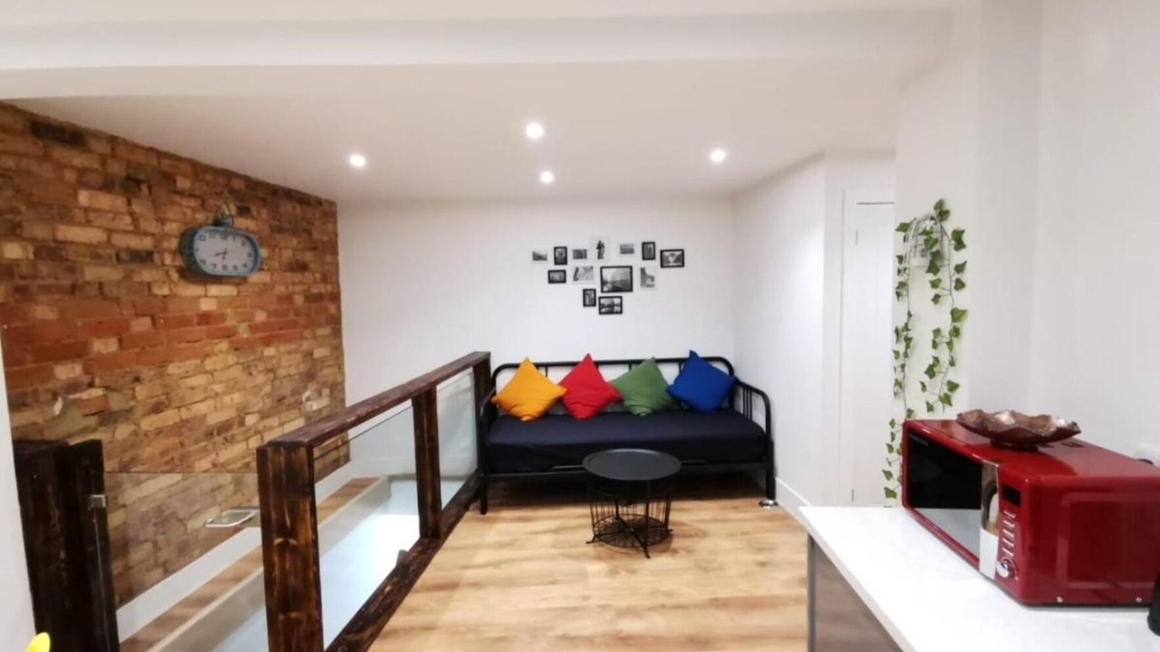 Photo of Others in Boscombe