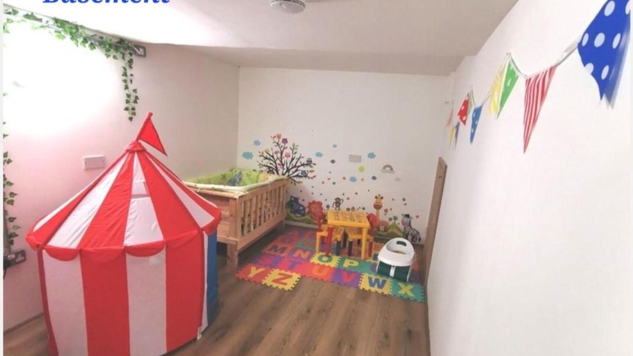 Photo of Others in Boscombe