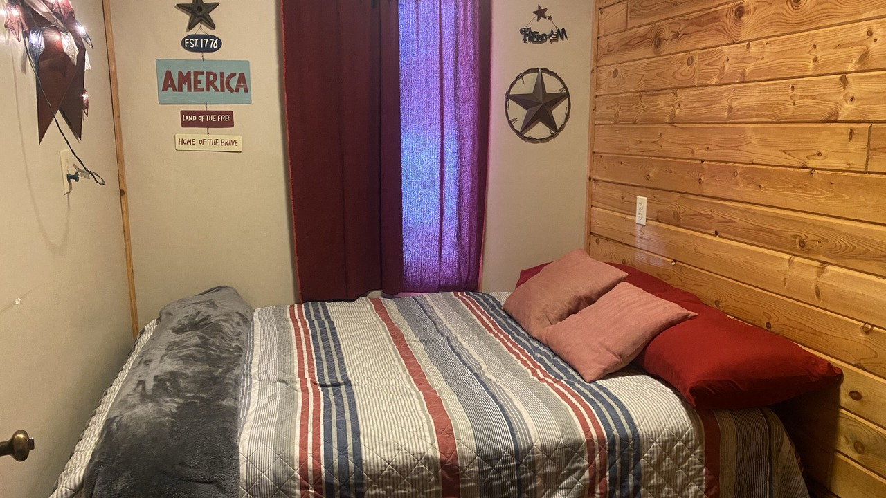 Photo of Bedroom in Crosslake