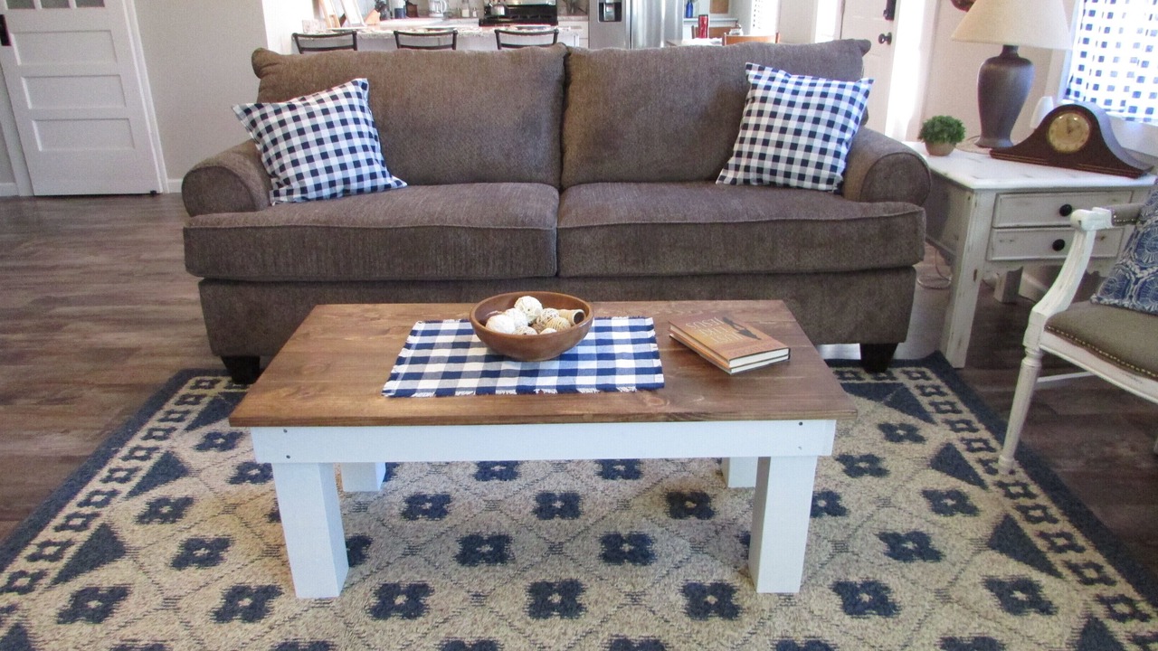 Photo of Livingroom in Van Buren