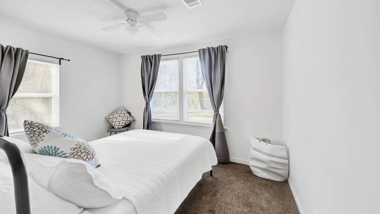 Photo of Bedroom in Pine Bluff