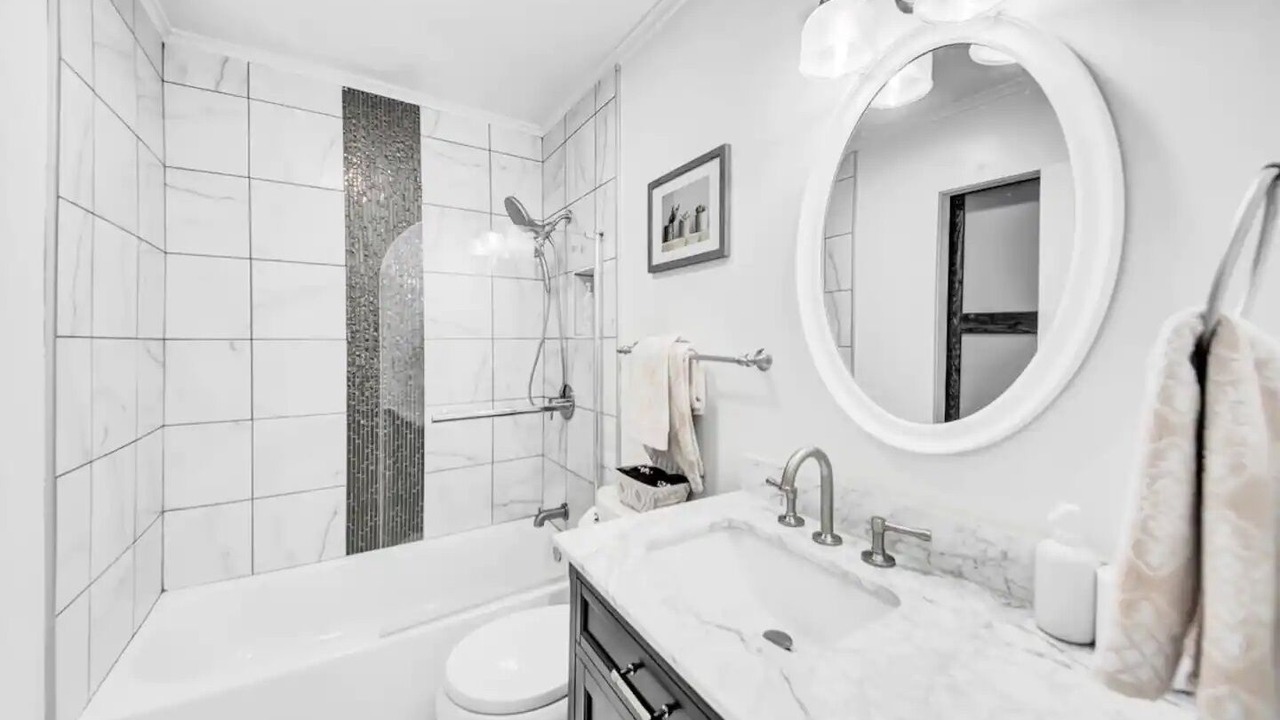 Photo of Bathroom in Pine Bluff