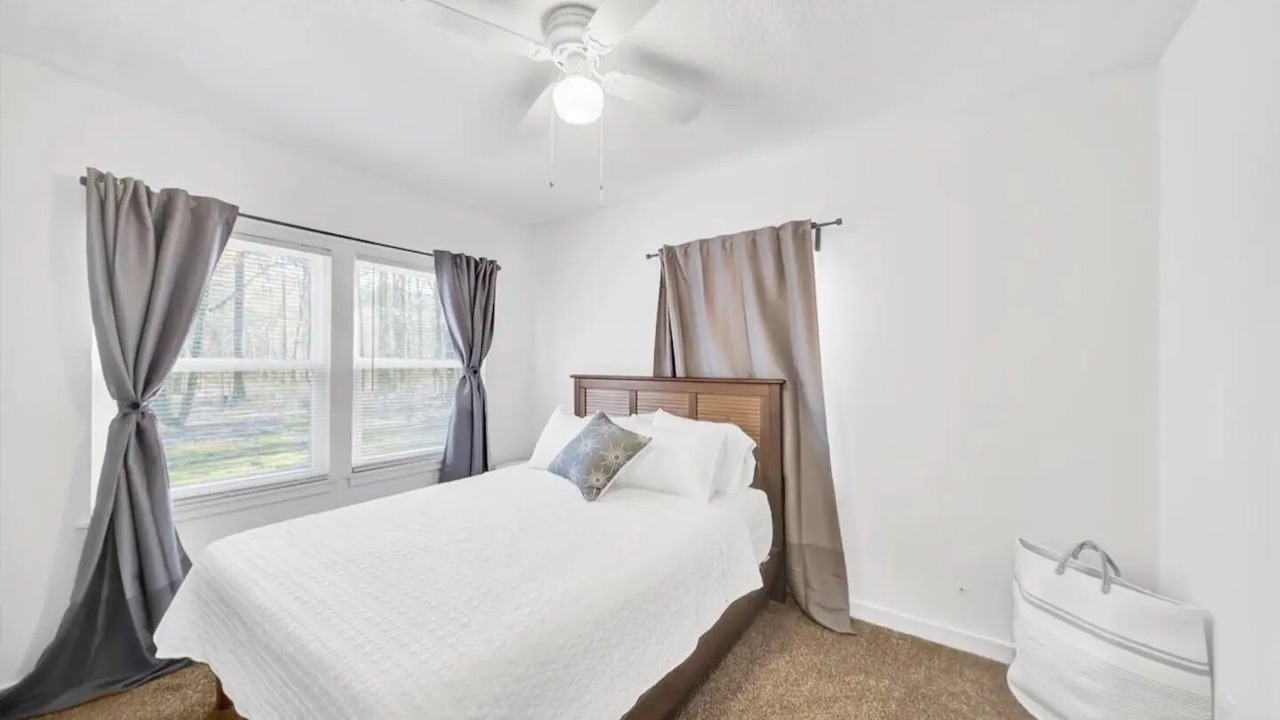Photo of Bedroom in Pine Bluff
