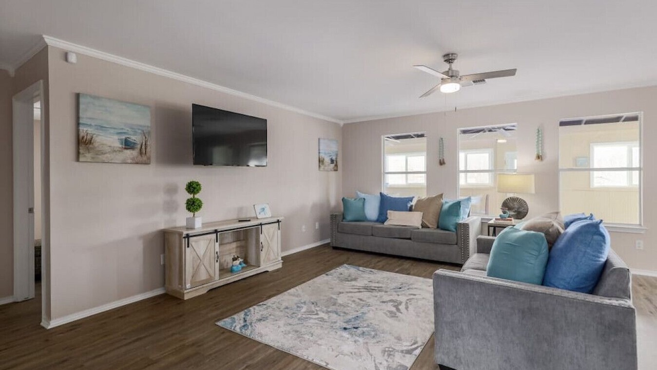 Photo of Livingroom in Hutto